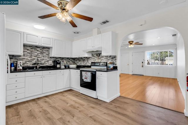 183 W Leland Rd, Pittsburg, CA 94565