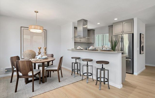 1093 Reed Avenue C, Sunnyvale, CA 94086