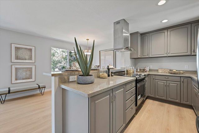 1093 Reed Avenue C, Sunnyvale, CA 94086