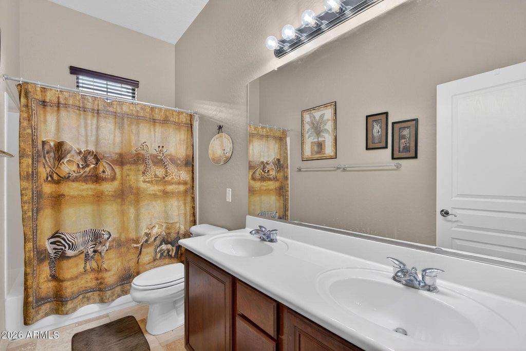 Image 28 of property listing at 3153 S SIERRA Street, Gilbert, AZ 85295