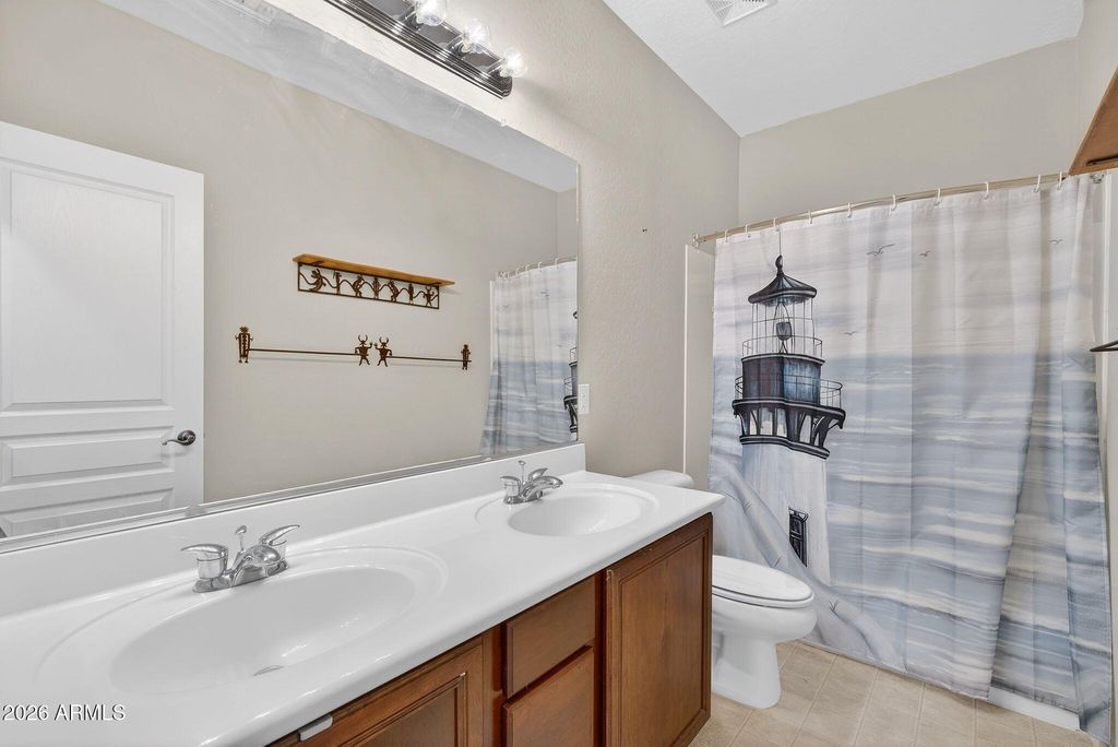 Image 29 of property listing at 3153 S SIERRA Street, Gilbert, AZ 85295