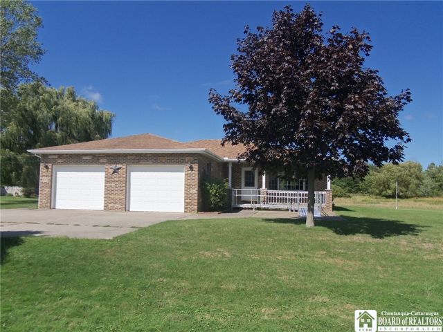 135 Gardner Street, Pomfret, NY 14063