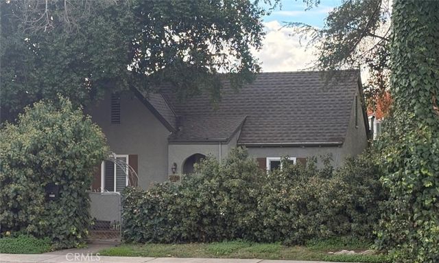 1123 Tully, Modesto, CA 95350