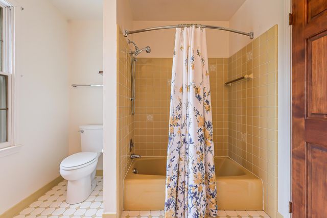 8044 Dexter-Pinckney Road, Dexter Twp, MI 48130