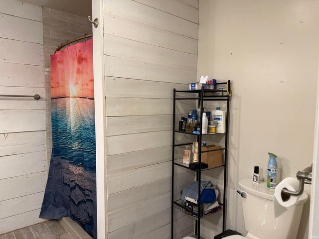 612 17th St, Bedford, IN 47421