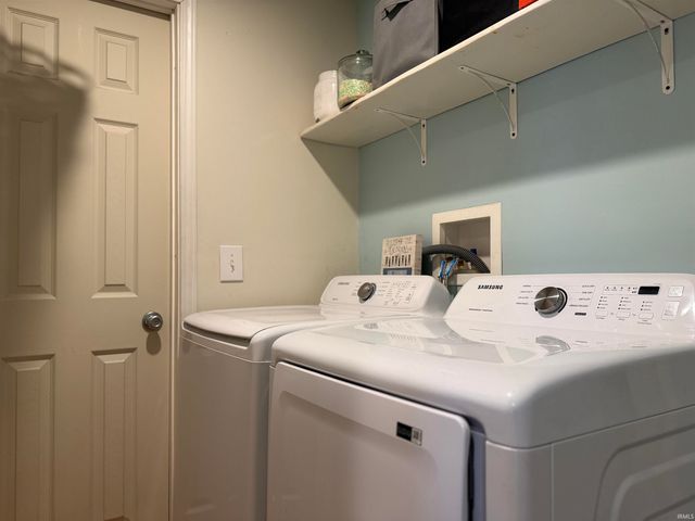 612 17th St, Bedford, IN 47421