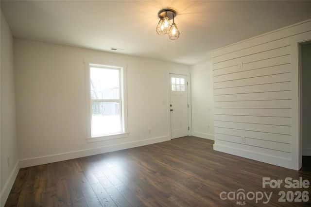 929 S Long Street, Salisbury, NC 28144