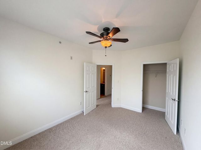 10321 Sablewood Drive 117, Raleigh, NC 27617