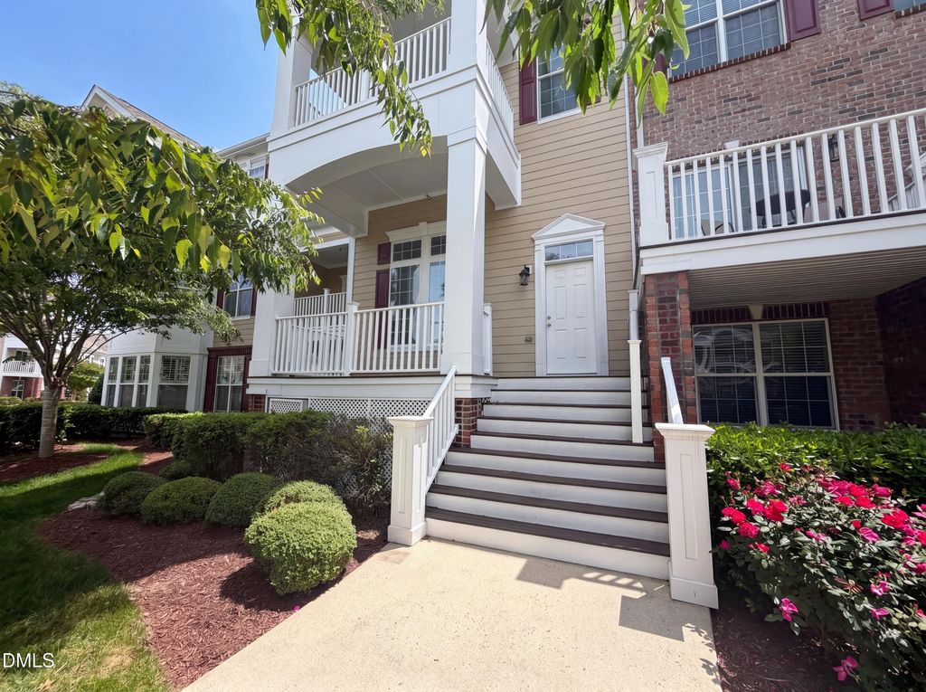 10321 Sablewood Drive 117, Raleigh, NC 27617