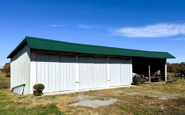 7870 Mill Rd, Cross Plains, TN 37049