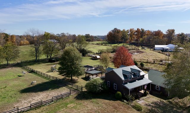 7870 Mill Rd, Cross Plains, TN 37049