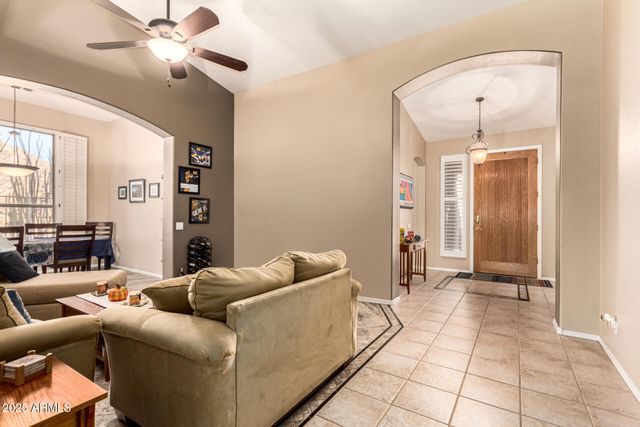 1317 E COTTONWOOD Lane, Phoenix, AZ 85048