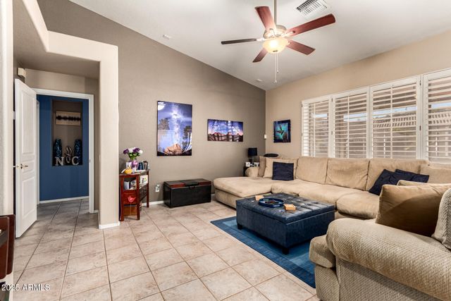 1317 E COTTONWOOD Lane, Phoenix, AZ 85048