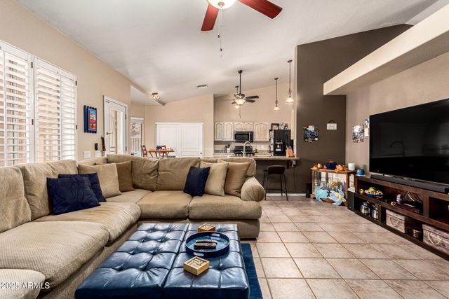 1317 E COTTONWOOD Lane, Phoenix, AZ 85048