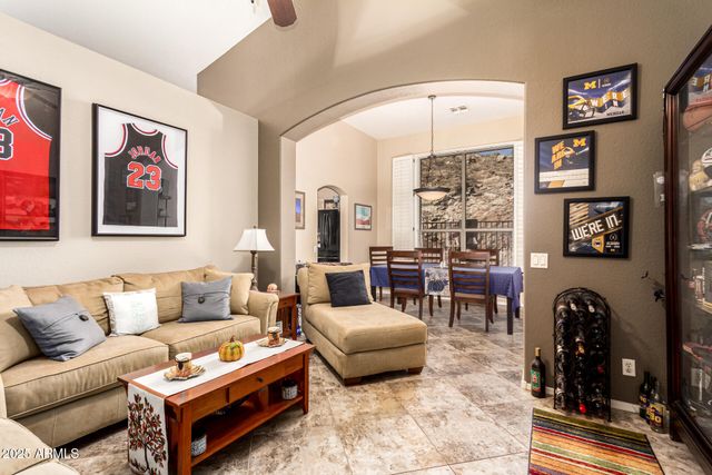 1317 E COTTONWOOD Lane, Phoenix, AZ 85048