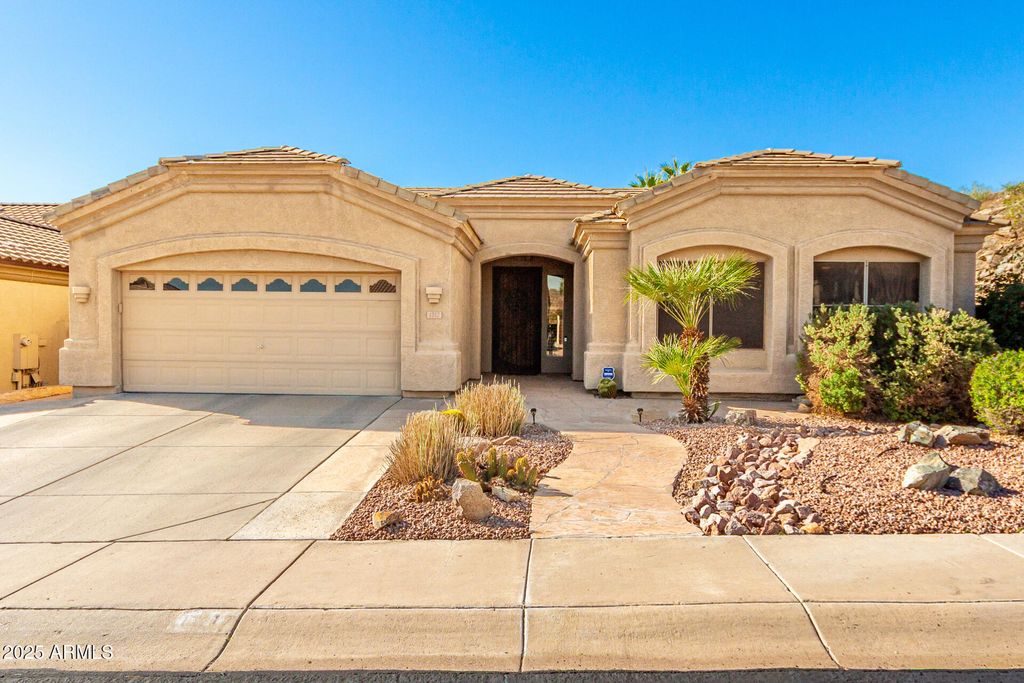 1317 E COTTONWOOD Lane, Phoenix, AZ 85048