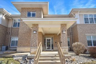 3960 S Prairie Hill LANE #205, Greenfield, WI 53228
