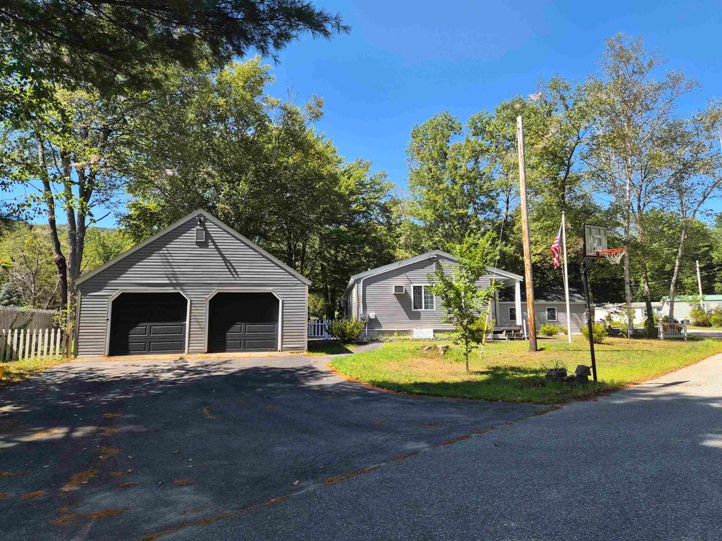 35 Goodbout Road, Lincoln, NH 03251