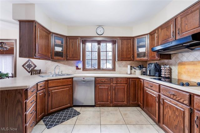 456 Greenmont Drive, Canfield, OH 44406