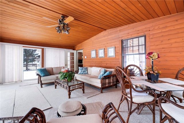 456 Greenmont Drive, Canfield, OH 44406