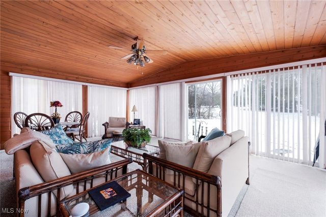 456 Greenmont Drive, Canfield, OH 44406