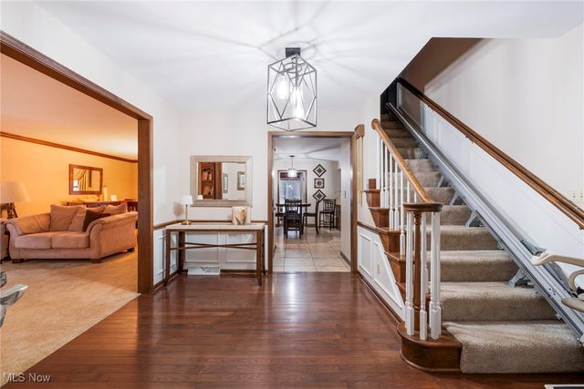 456 Greenmont Drive, Canfield, OH 44406