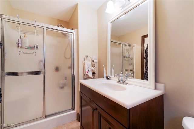 456 Greenmont Drive, Canfield, OH 44406