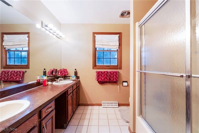 456 Greenmont Drive, Canfield, OH 44406