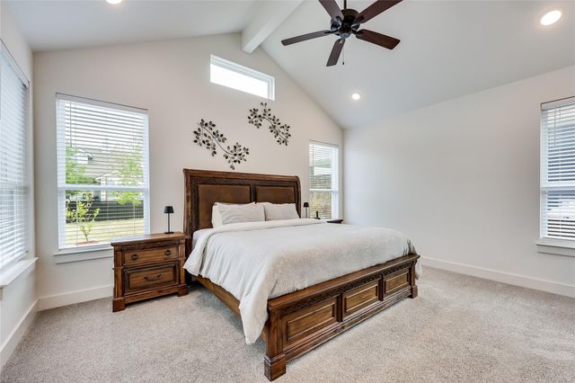 325 Charli CIR, Liberty Hill, TX 78642