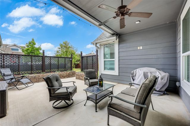 325 Charli CIR, Liberty Hill, TX 78642