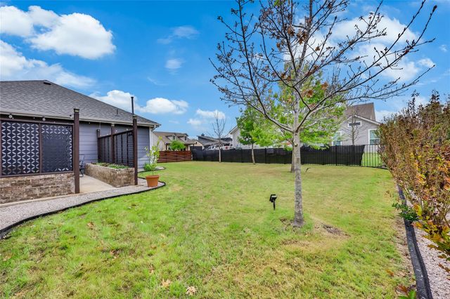 325 Charli CIR, Liberty Hill, TX 78642