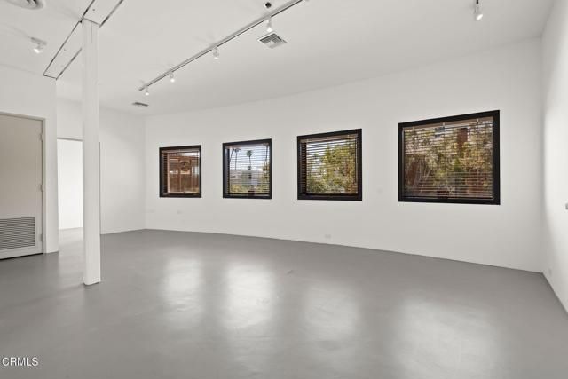 2110 Main Street, Santa Monica, CA 90405