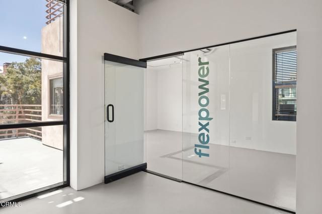 2110 Main Street, Santa Monica, CA 90405