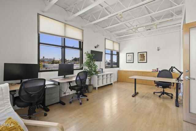 2110 Main Street, Santa Monica, CA 90405