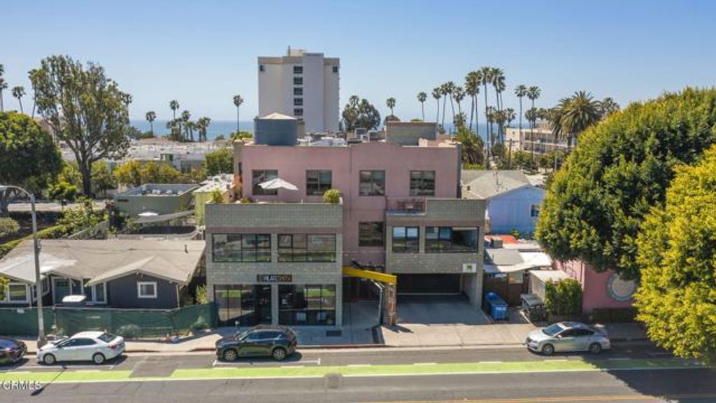 2110 Main Street, Santa Monica, CA 90405