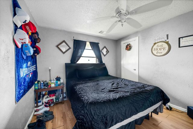 3926 Heatherbrook Drive, Houston, TX 77045