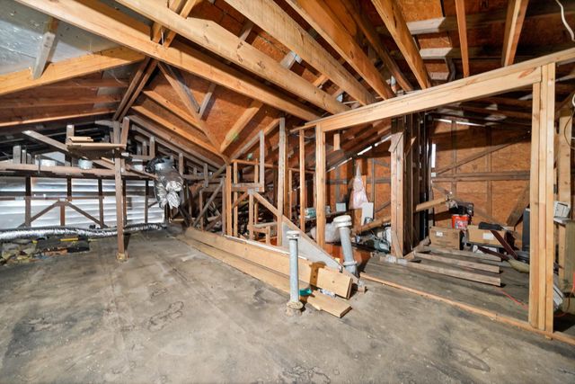 3926 Heatherbrook Drive, Houston, TX 77045