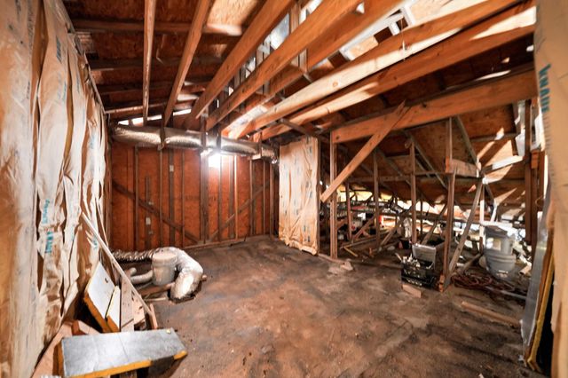 3926 Heatherbrook Drive, Houston, TX 77045
