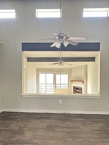 970 N Lewis Avenue, Fayetteville, AR 72701