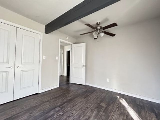970 N Lewis Avenue, Fayetteville, AR 72701