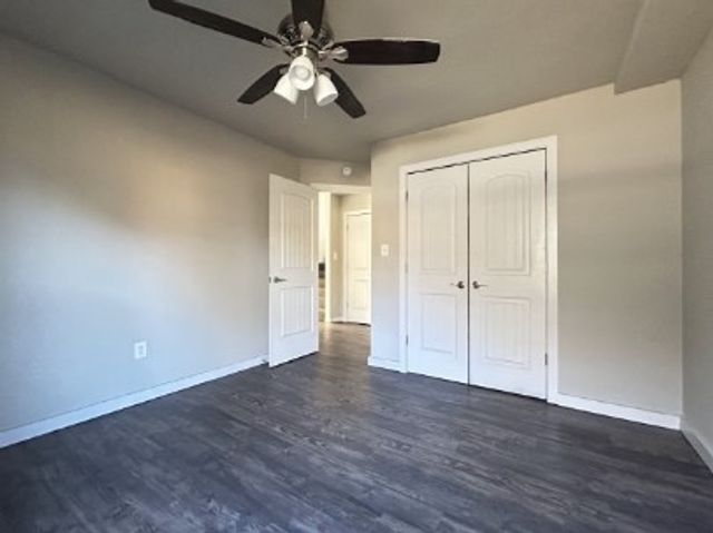 970 N Lewis Avenue, Fayetteville, AR 72701