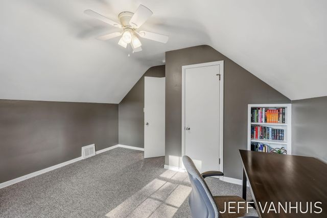 1270 Cedar Street NE, Grand Rapids, MI 49503