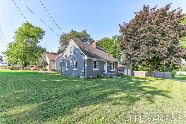 1270 Cedar Street NE, Grand Rapids, MI 49503