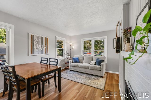 1270 Cedar Street NE, Grand Rapids, MI 49503