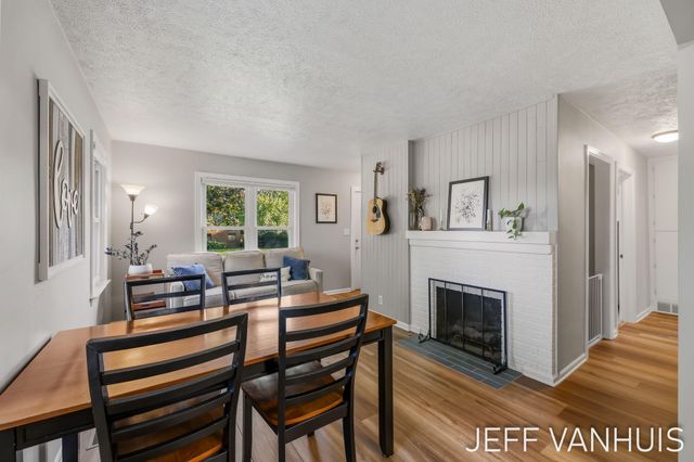 1270 Cedar Street NE, Grand Rapids, MI 49503