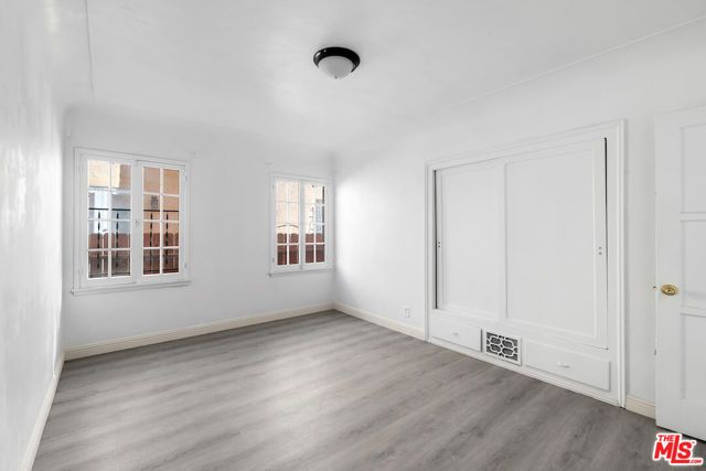 1527 S Bedford Street, Los Angeles, CA 90035