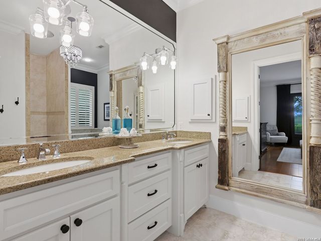 173 Falling Hills, New Braunfels, TX 78132