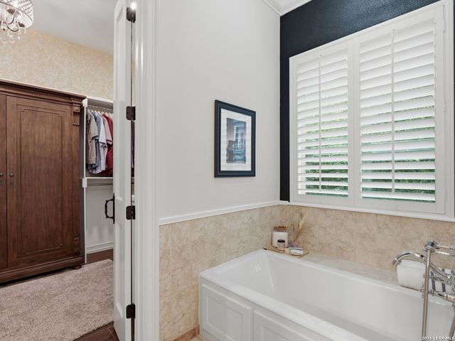 173 Falling Hills, New Braunfels, TX 78132