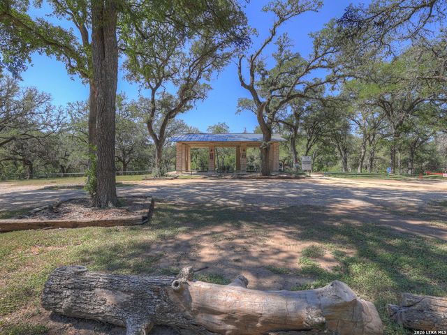 173 Falling Hills, New Braunfels, TX 78132