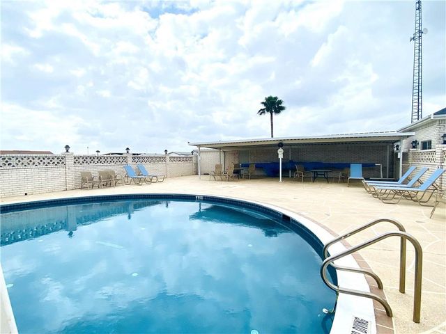 2500 E Bogey Drive, Mission, TX 78572